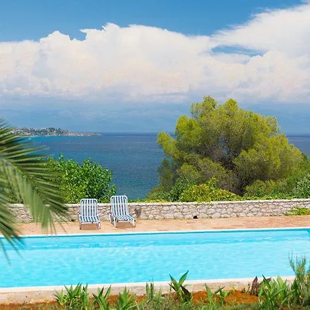 Akritas Residences Lejlighed